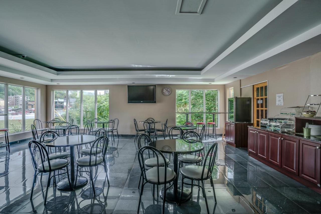 Quality Suites Sainte-Anne-de-Beaupré Εξωτερικό φωτογραφία