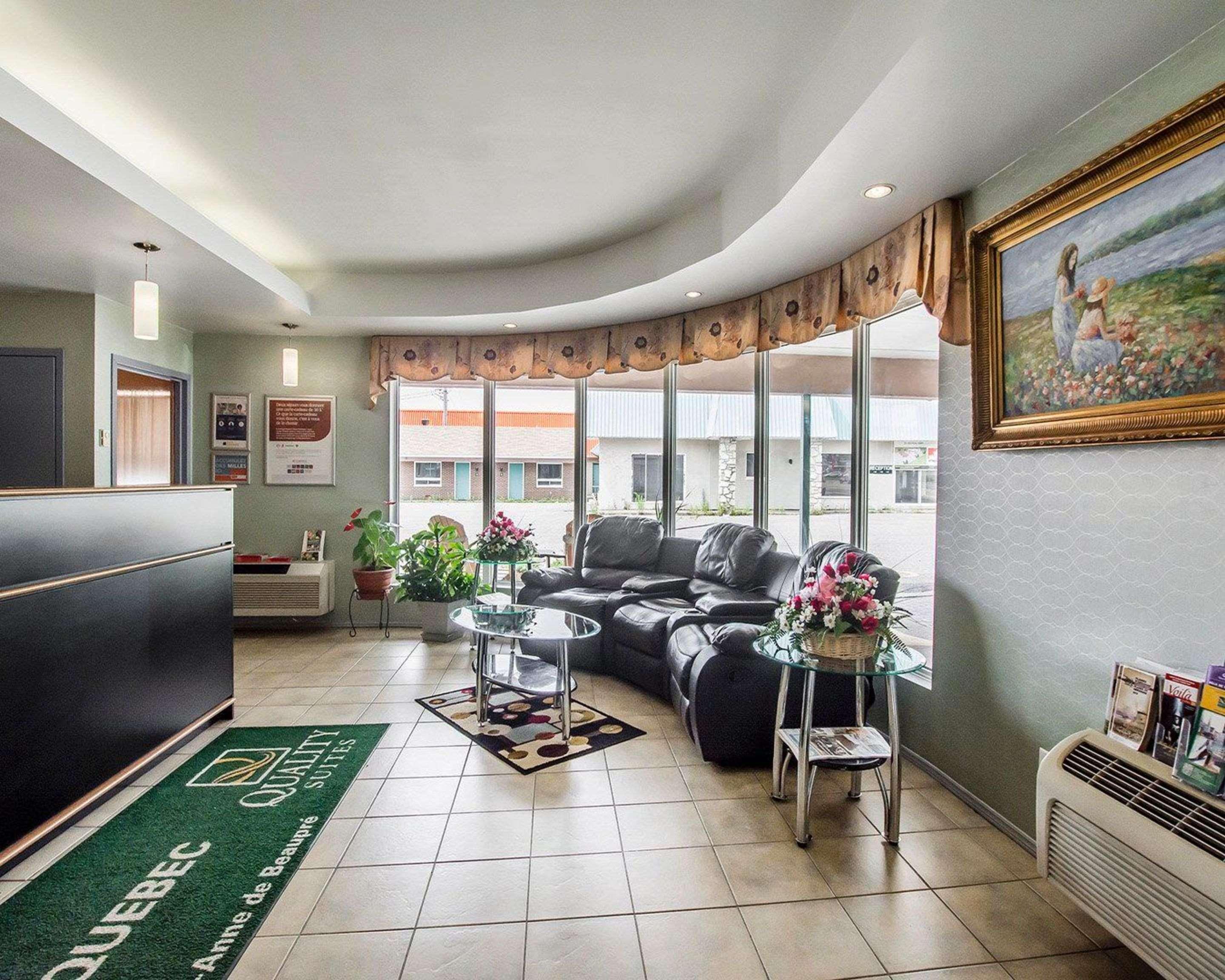 Quality Suites Sainte-Anne-de-Beaupré Εξωτερικό φωτογραφία